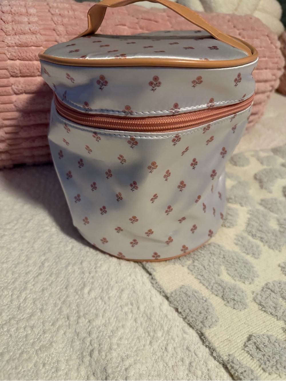 Floral Cosmetic Travel Case - White with Pink Rose Print